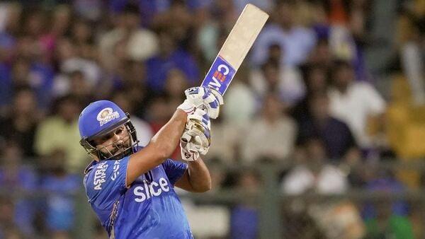 MI vs RCB key players Kohli Rohit Bumrah Maxwell