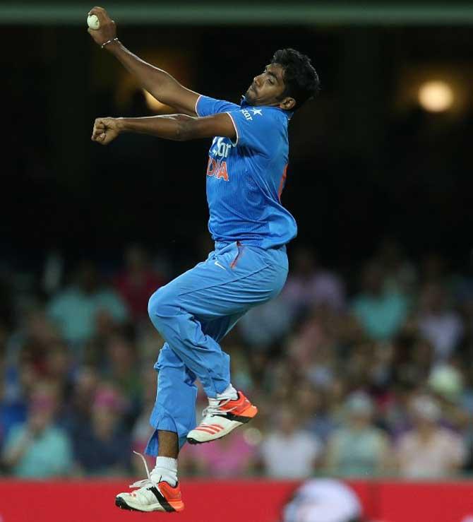 MI vs RCB key players Kohli Rohit Bumrah Maxwell