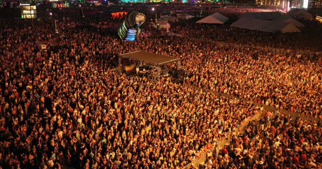 Coachella 2026 ticket prices crowd view